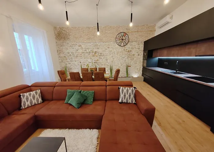 Apartman Town Square