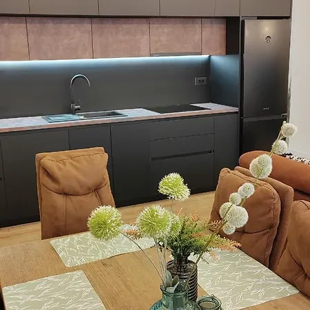 דירה Town Square