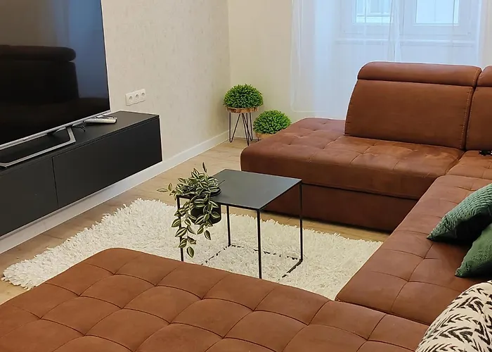 Town Square Apartman *