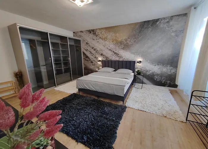 Town Square Апартаменты Задар