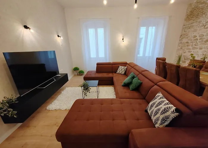 Town Square Apartman